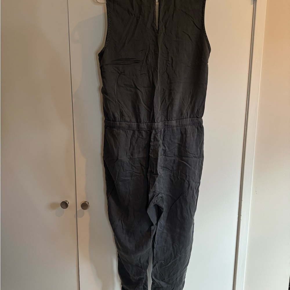 Anthropologie Cloth & Stone Black Sleeveless Jumpsuit with V-Neckline - Picture 2 of 3